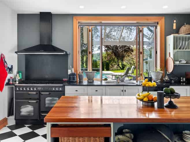 8 Maungahina Road, Te Ore Ore