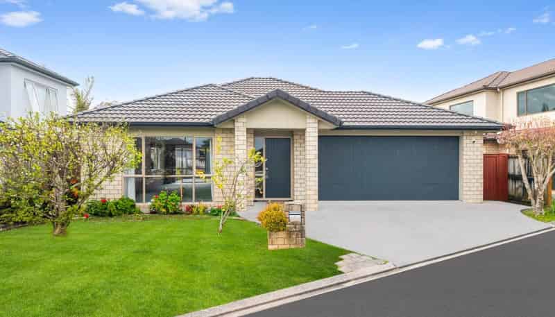 6 Tsar Court, Flat Bush