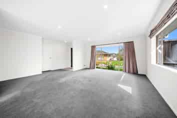 6 Tsar Court, Flat Bush