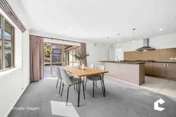 6 Tsar Court, Flat Bush