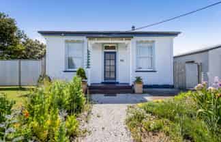 53 Fox Street, Opunake