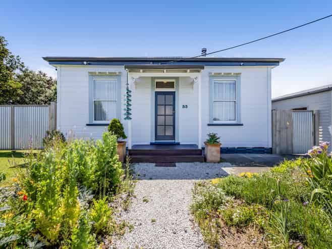 53 Fox Street, Opunake