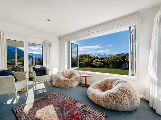 302 Beacon Point Road, Wanaka