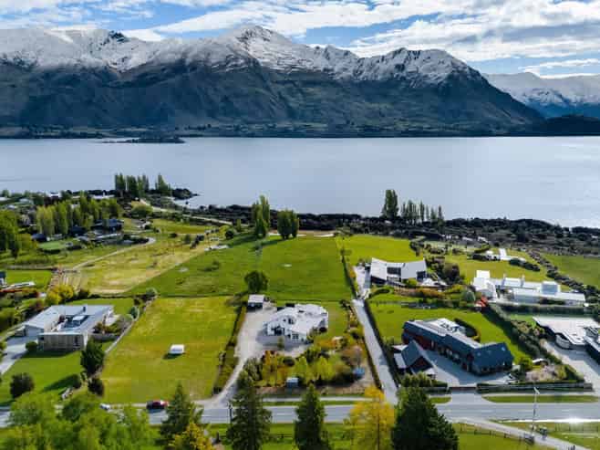 302 Beacon Point Road, Wanaka