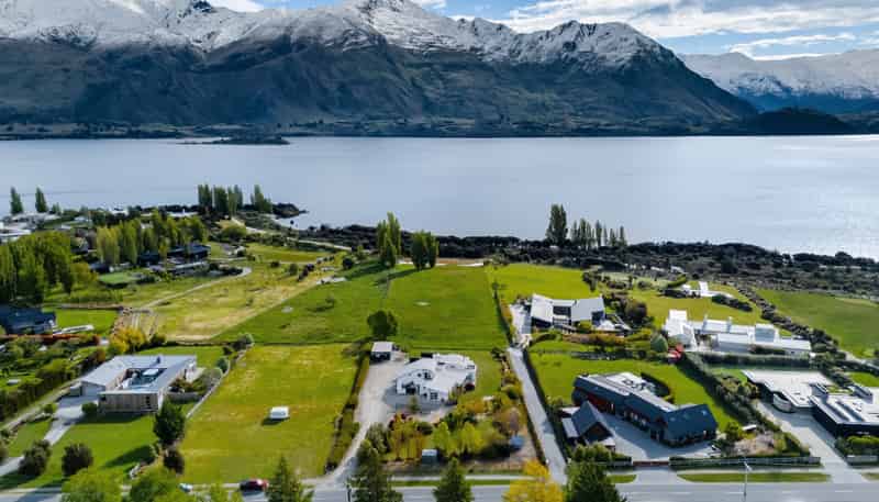 302 Beacon Point Road, Wanaka