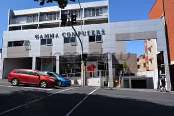 Ex Youknow Clothing available Now 