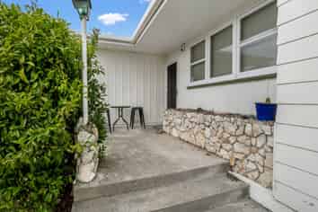 3 Sutherland Crescent, Westbrook