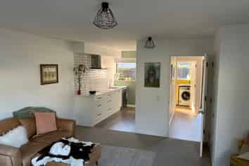 2/61 St Albans Street, Saint Albans