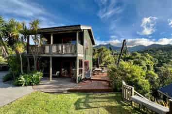 74 Upper Wainui Road, Raglan