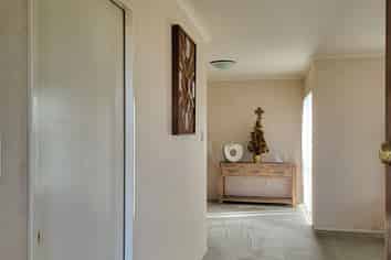 69 Medvale Avenue, Flat Bush