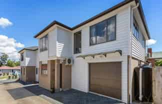 9B Kingdale Road, Henderson