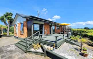 459 Grahams Beach Road, Awhitu