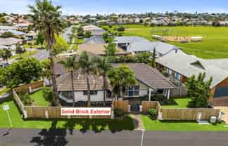 51 Meadowland Drive, Somerville