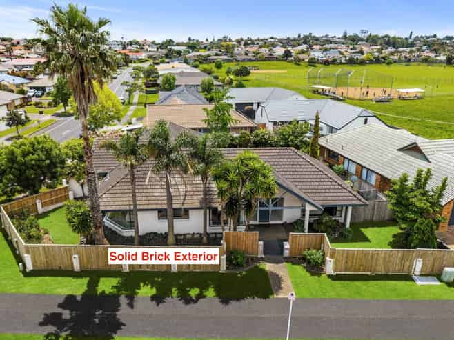 51 Meadowland Drive, Somerville