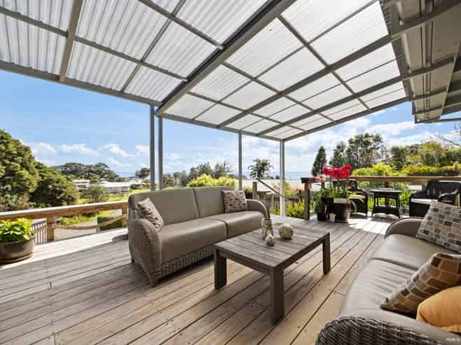 512 Grahams Beach Road, Awhitu