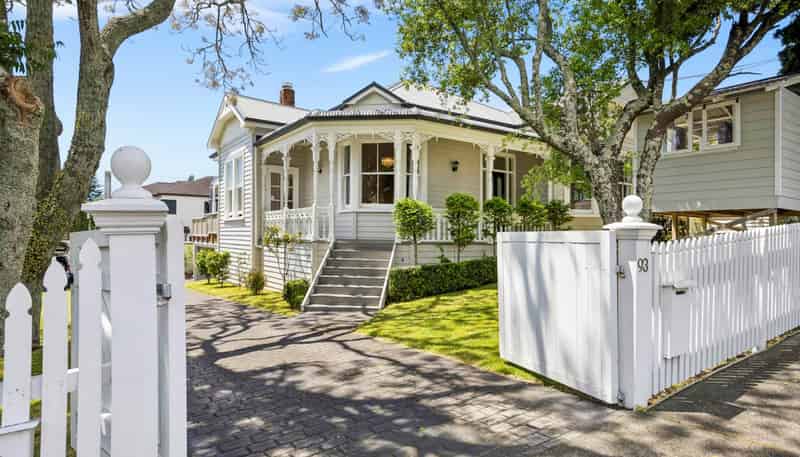 93 Ranfurly Road, Epsom