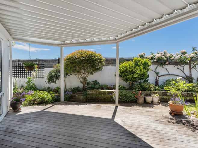 2/4 Fenwick Avenue, Milford