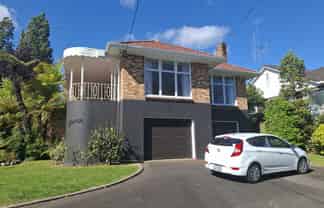 492 River Road, Fairfield