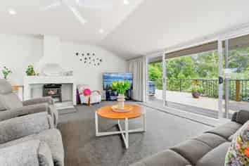 5 Oregon Crescent, Glenview