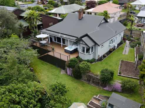 5 Oregon Crescent, Glenview