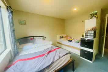 64 Tiger Drive, Golflands