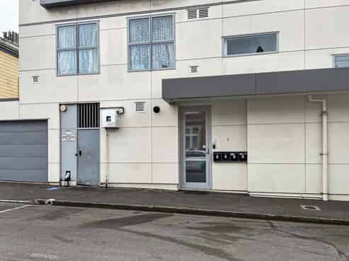 1/2 Palmer Street, Te Aro