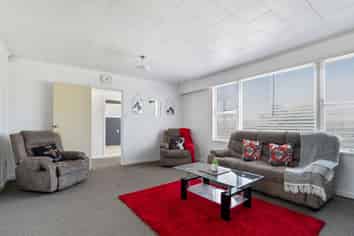 93 Mount View Drive, Mangakakahi