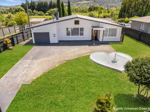 93 Mount View Drive, Mangakakahi