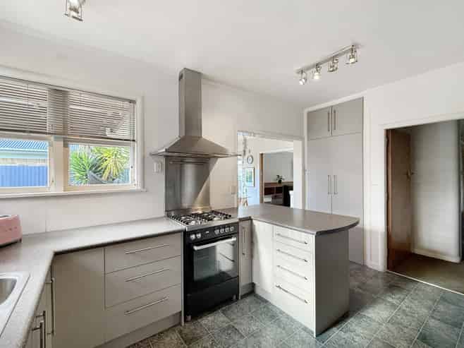 308 Cambridge Road, Hillcrest