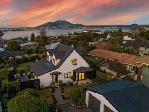 735 Acacia Bay Road, Acacia Bay