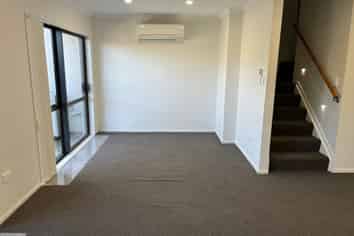 6/30 Calvert Ave, Mangere East