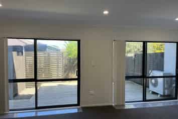 6/30 Calvert Ave, Mangere East