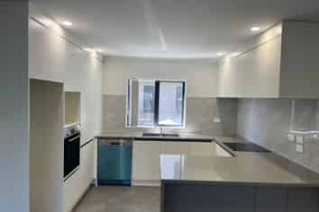 6/30 Calvert Ave, Mangere East