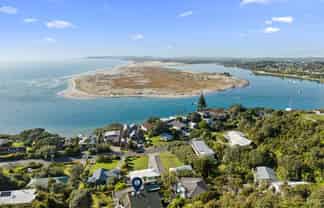 123 Wintle Street, Mangawhai Heads