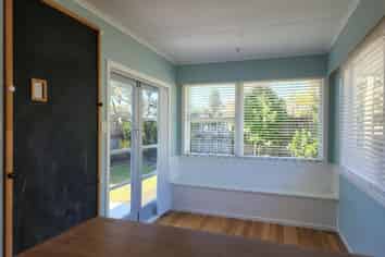 28 Old South Road, Okato