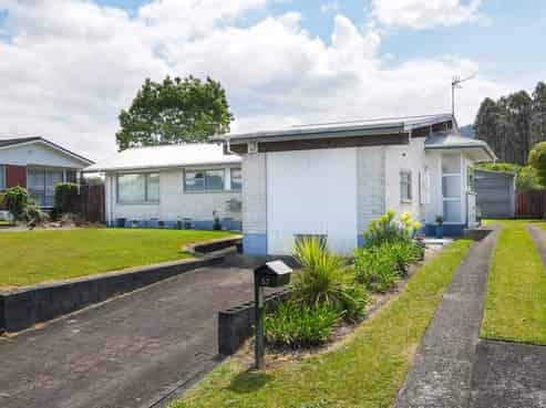 57 Rimuvale Street, Pukehangi