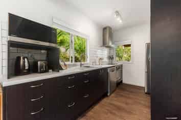 13 Roseneath Place, Birkdale