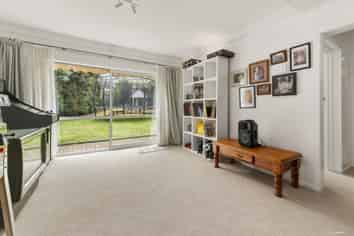 13 Roseneath Place, Birkdale