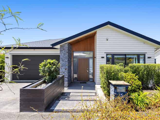 3 Bella Vista Drive, Gulf Harbour