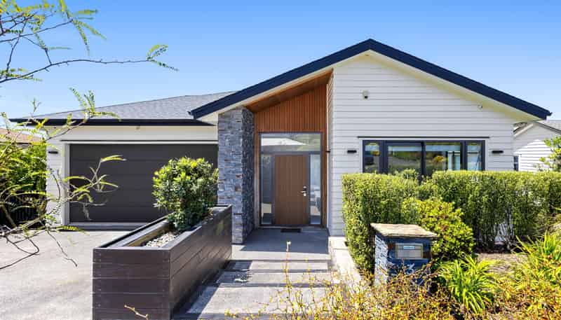 3 Bella Vista Drive, Gulf Harbour