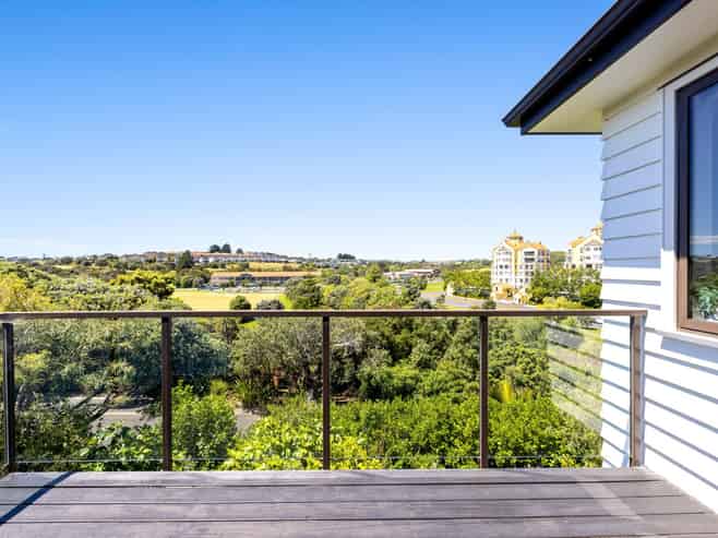 3 Bella Vista Drive, Gulf Harbour