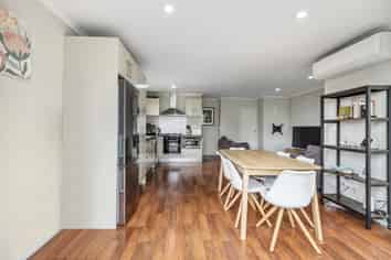 1186C Victoria Street, Whitiora