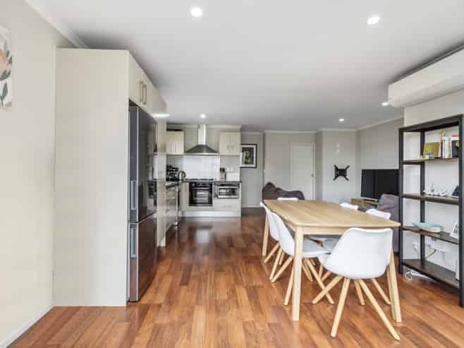 1186C Victoria Street, Hamilton Central