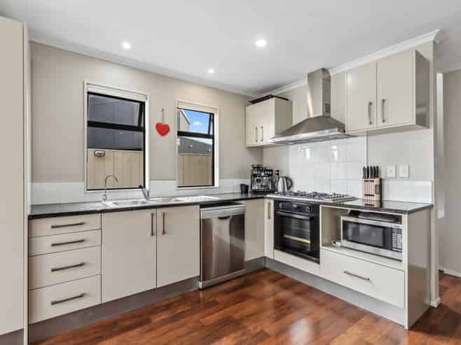 1186C Victoria Street, Hamilton Central