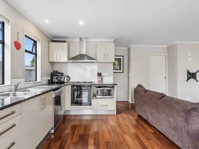 1186C Victoria Street, Hamilton Central