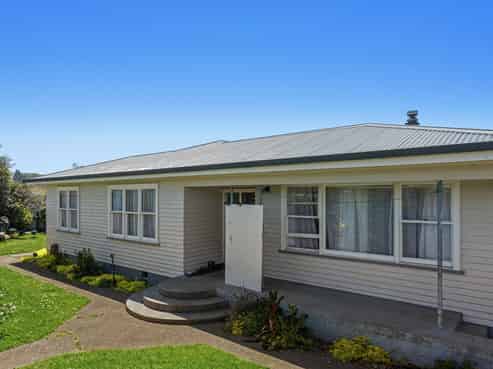 17A Amokura Road, Taneatua