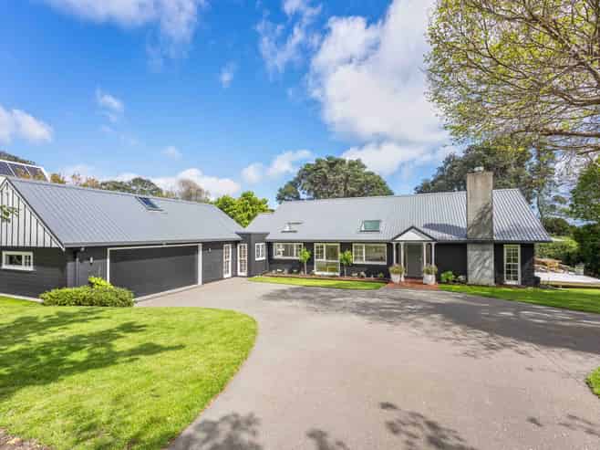 50 Huia Street, Waikanae