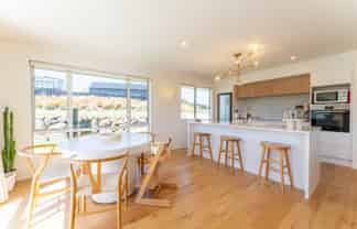 41 Meadowstone Street, Gleniti