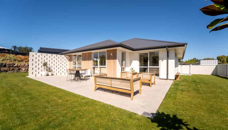 41 Meadowstone Street, Gleniti