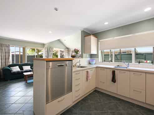 12 Dover Road, Saint Andrews